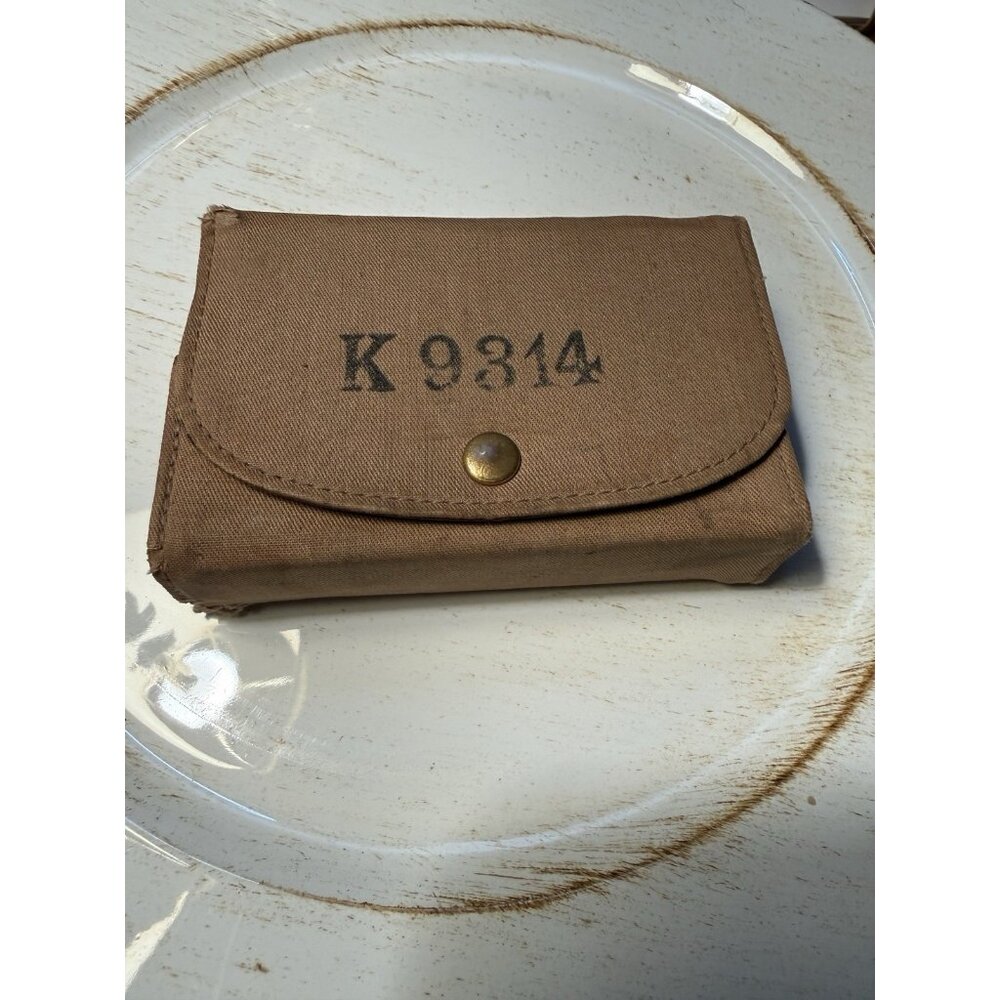 WWII Sewing Kit Box With Snap K9314  4 1/2 X 2 3/4